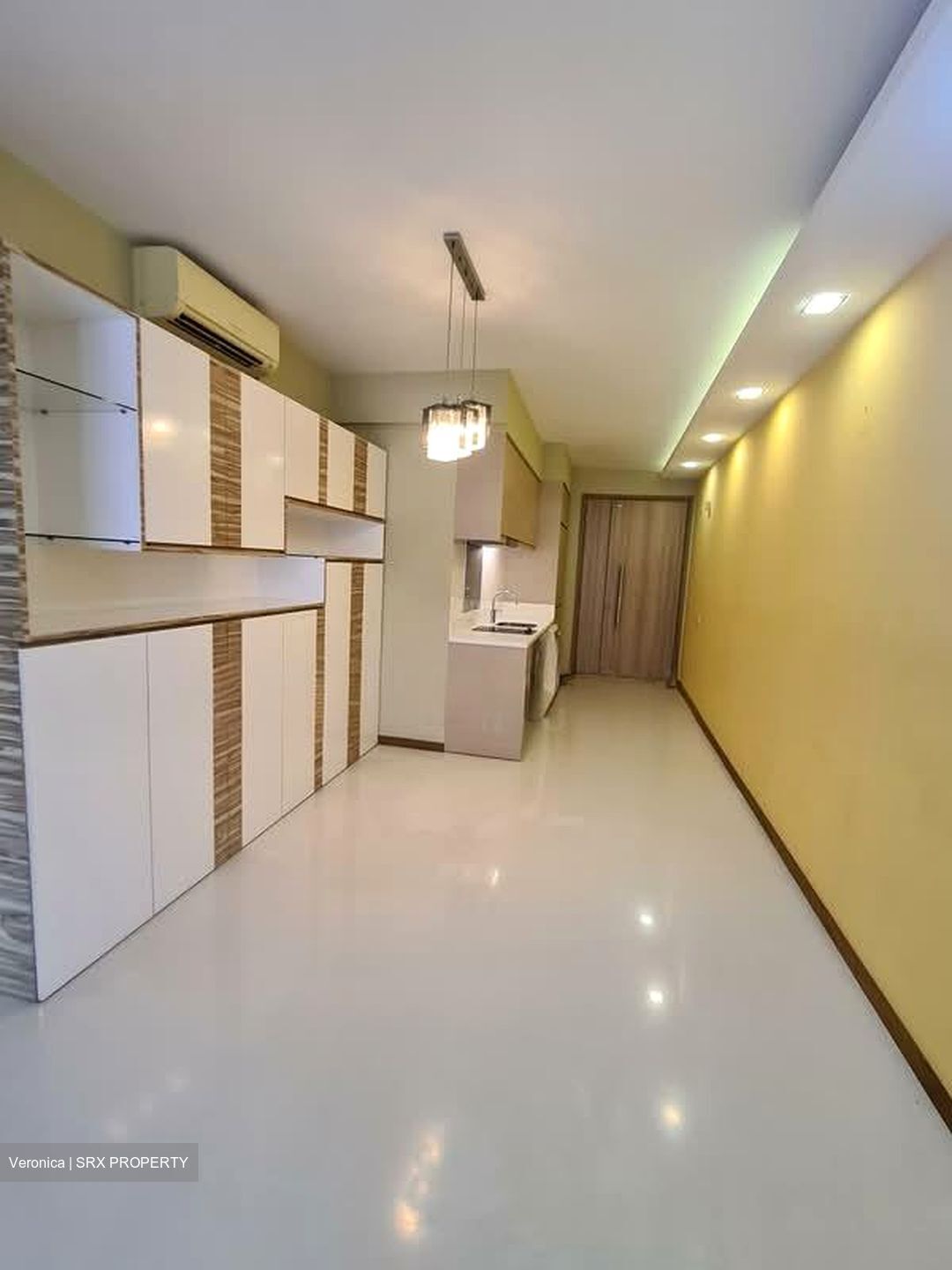 Waterfront Gold (D16), Condominium #556831211